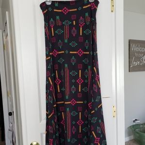 Black printed maxi 💚